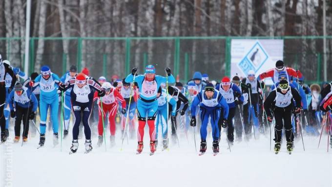 Заводчане приняли участие в лыжном марафоне «Лыжня России»